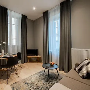 apartment-in-the-city-center-rated-3-stars.hotels-rhonealpes.com/
