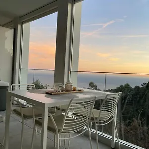 appartement-de-luxe-eze-village-vue-mer-avec-piscine.fr-provencehotel.com/